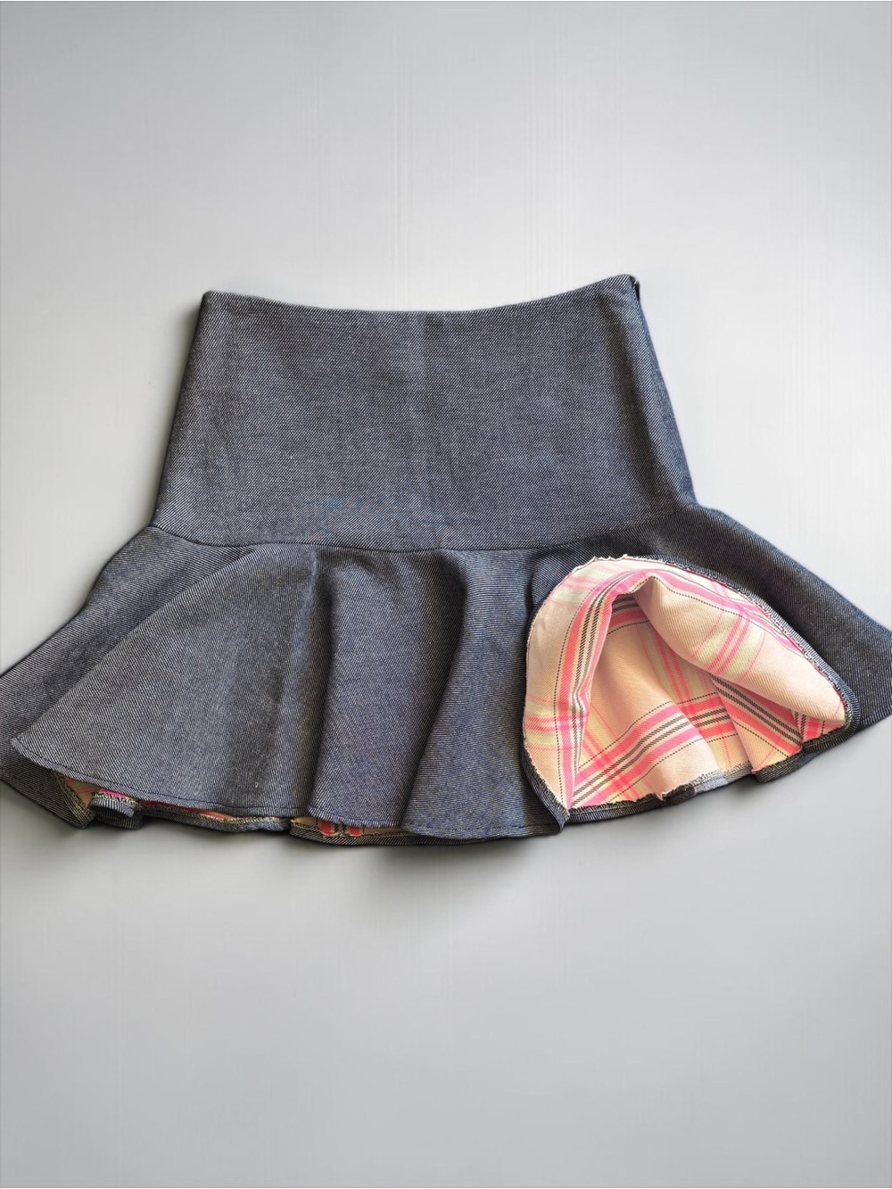 MILLY Grey Twill Flounce Mini Skirt Fit & Flare Tartan Lined Made in USA Size 6